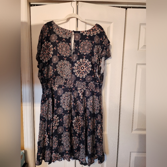 Torrid Mini Challis Tie-Front Dress - Picture 3 of 3